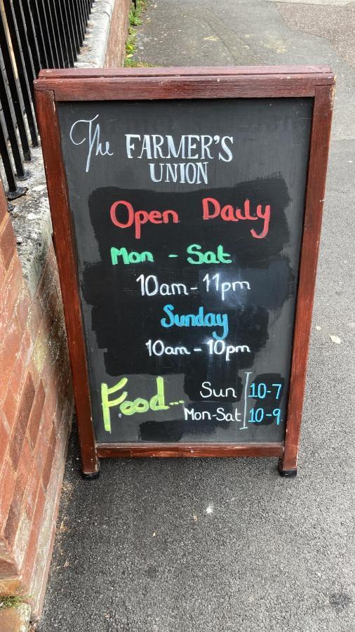 The Farmers Union Exeter Exteriör bild
